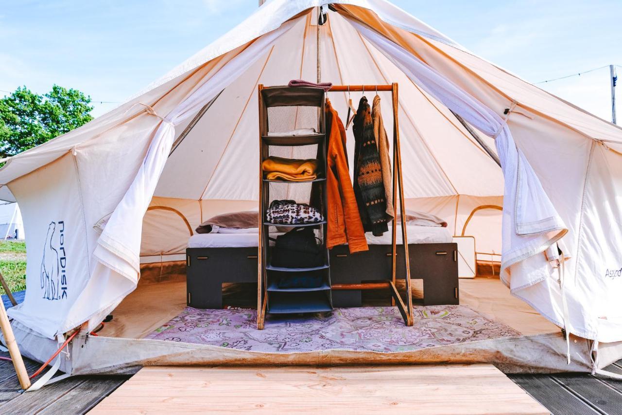 Domo Camp - Nature Glamping Hof Viehbrook Hotel Rendswuhren Exterior foto